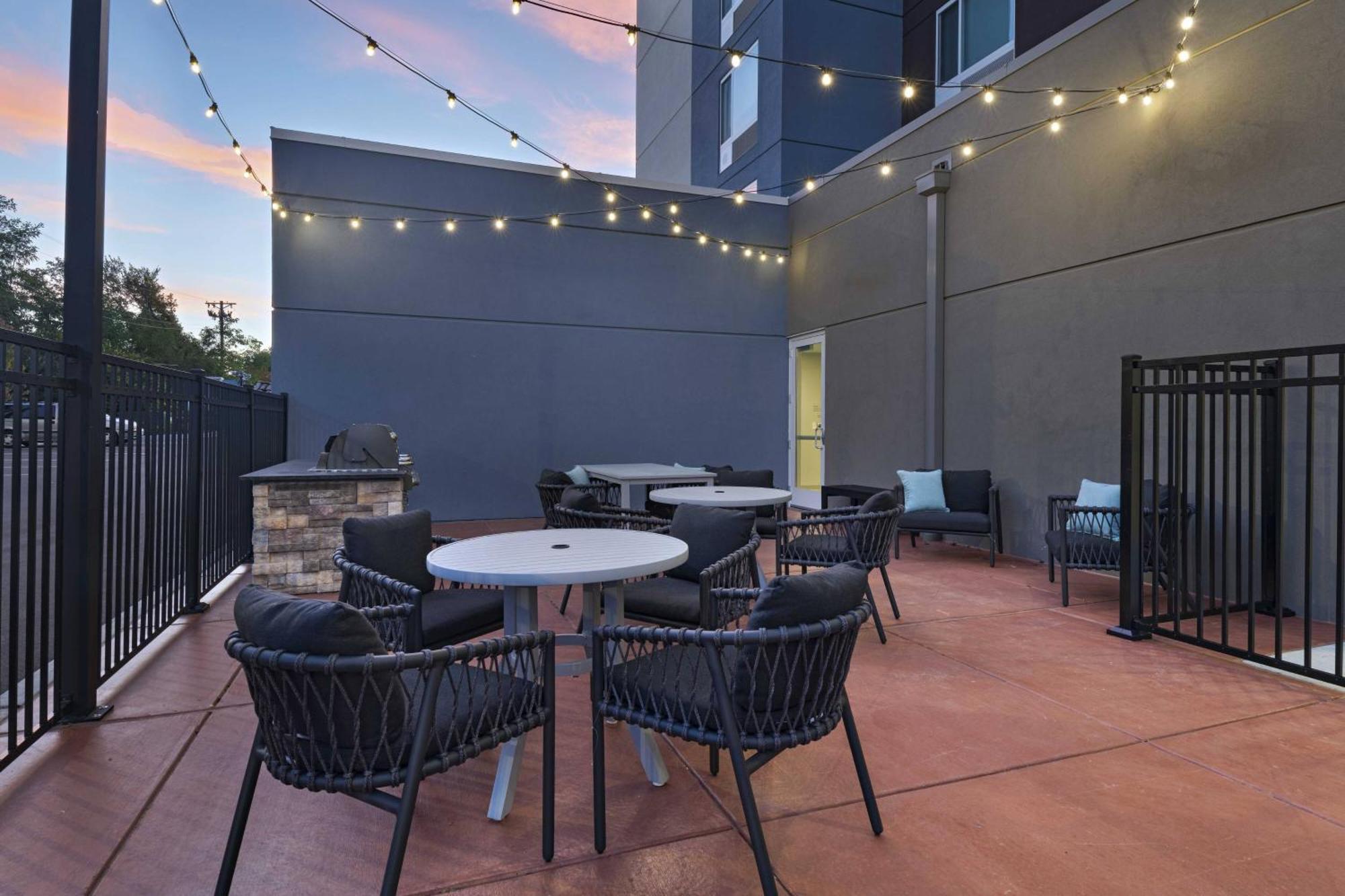 Towneplace Suites By Marriott Brentwood Esterno foto